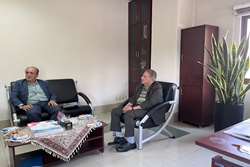 بررسی چالش‌های ارتباط دانشگاه و صنعت با حضور نمایندگان گروه صنعتی عالیفرد در دانشکده کشاورزی