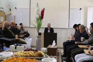 دورهمی صمیمانه شب یلدا با حضور استادان و دانشجویان دانشکده مهندسی صنایع و سیستم‌ها