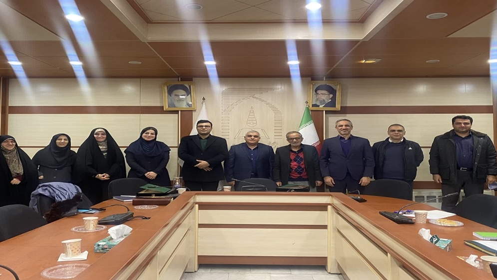 کارگاه آشنایی با فرصت‌های اکوسیستم نوآوری و اقتصاد دانش‌بنیان ایران در سالن شورای دانشکده فنی و مهندسی 